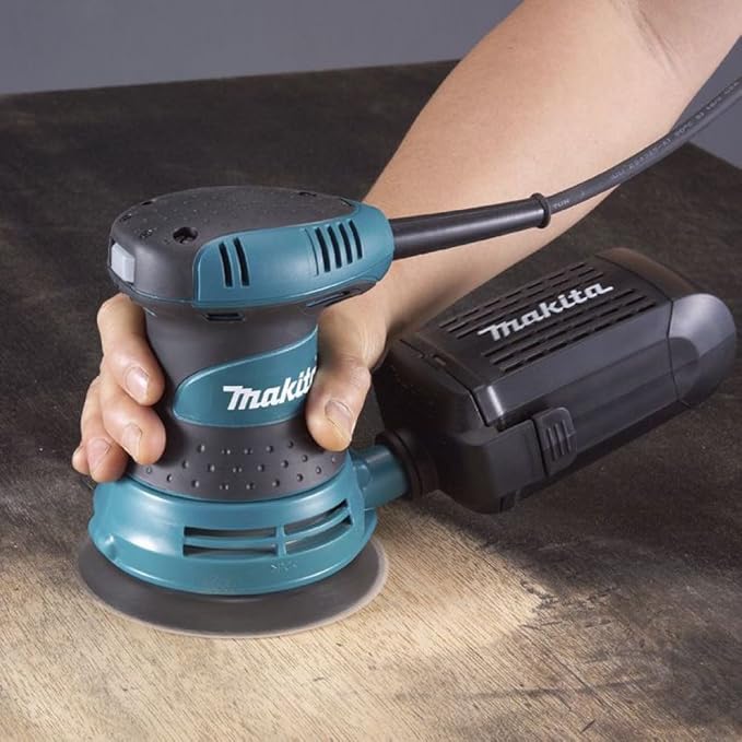 Levigatrice Orbitale 'BO5031K' Makita - Potenza e Precisione per Finiture Perfette