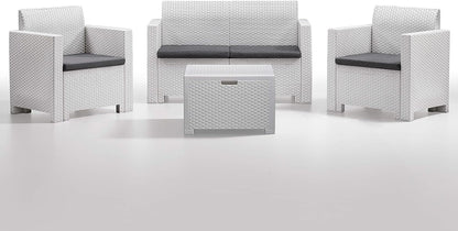 Set Salotto da Giardino Esterno 'Nebraska 2' in Rattan per 4 Persone - 2 Poltrone, 1 Divano, 1 Tavolino Porta Cuscini con 4 Cuscini Inclusi.